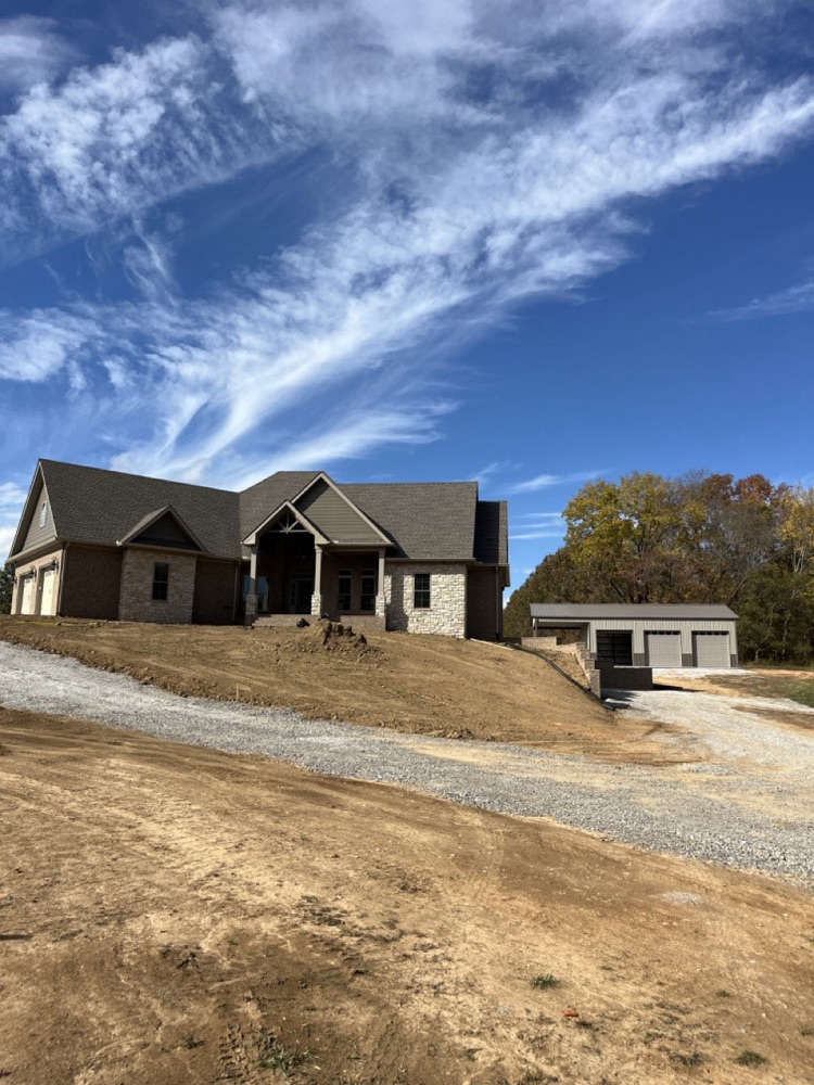 custom henon home on land